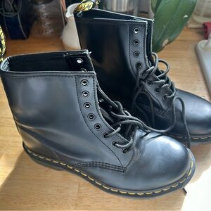 ***LIKE NEW*** Dr. Martens Black Combat Boots Docs